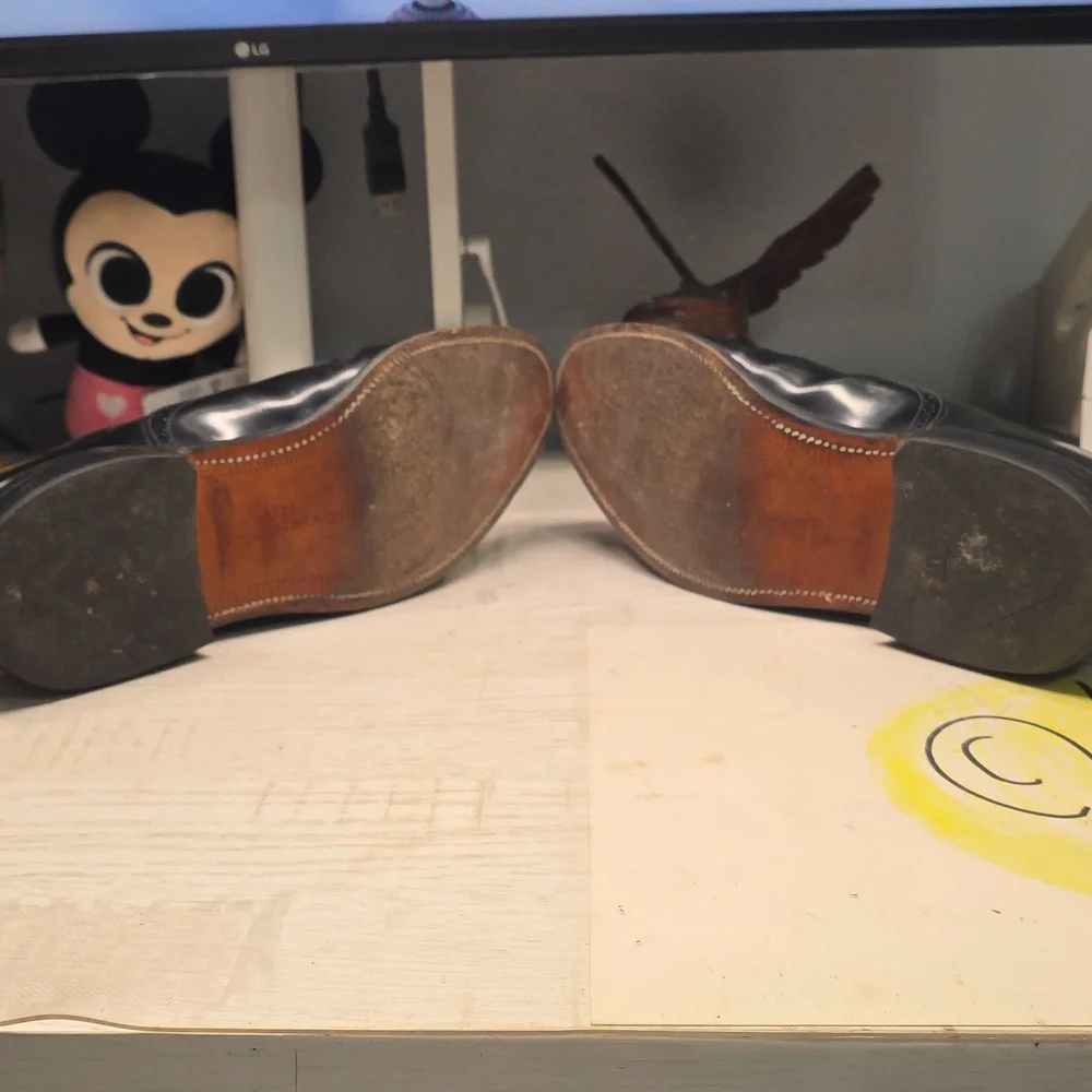Allen Edmonds - Picture 8 of 13